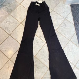 Aerie offline crossover flare leggings